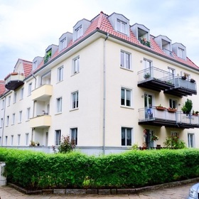 Große 1-Raumwohnung (teilbar) - 53 m² - mit Balkon, EBK in Dresden Cotta!