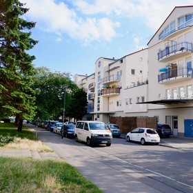 Geräumiges 1-Zimmer-Apartment mit großem Balkon und Aufzug - zentral gelegen in Dresden Seidnitz