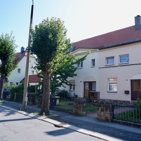 Schönes Reihenmittelhaus mit ca. 80 m² und Ausbaupotenzial auf ca. 110 m² in Radeberg!