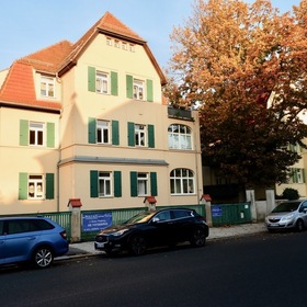 Vermietete 1-Raumwohnung mit Gartennutzung im wunderschönen Kulturdenkmal in Dresden Trachau! 