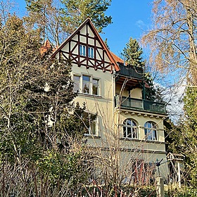 Vermietete 2-Zimmer-Wohnung! EBK! Balkon! Denkmalschutz!