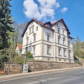 Bezugsfreie 3-Zimmer-Wohnung mit Balkon!