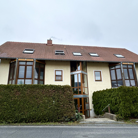 Bezaubernde Terrassenwohnung! 109 m² Gartenanteil! Tolle Lage in Pirna!