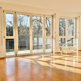 3-Zimmer! Balkon mit Waldparkblick! Aufzug! TG-Stellplatz!