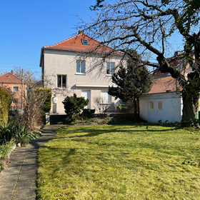 Ruhig gelegenes Einfamilienhaus! Sehr gepflegt! Mit Garten-Oase!
