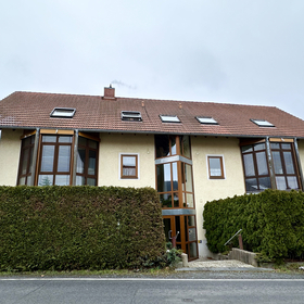 Bezaubernde Terrassenwohnung! 109 m² Gartenanteil! Tolle Lage in Pirna!