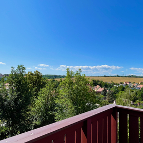 WAS EIN AUSBLICK! Dachterrasse + priv. Garten! Grundfläche zum Wohnen von 121 m²! Direkt verfügbar!