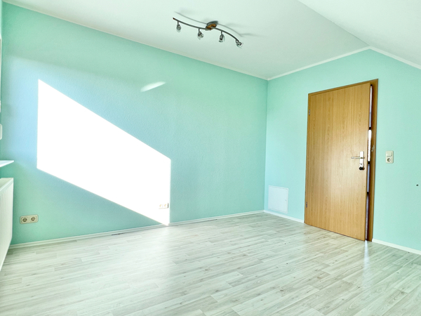 Schlafzimmer 2 DG