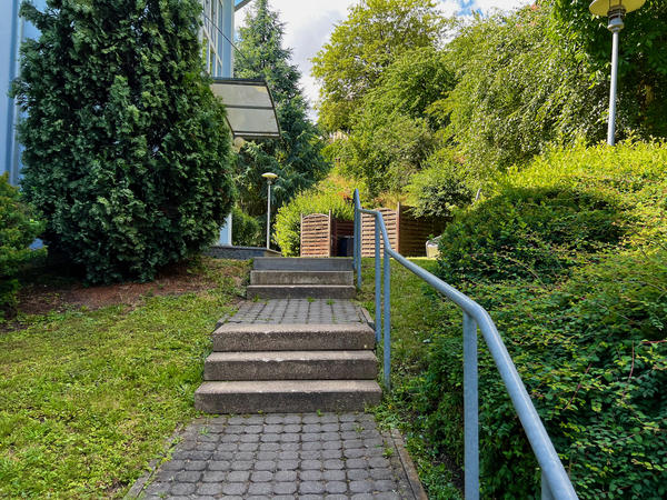 Zuweg Hauseingänge