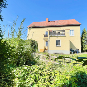 Zweifamilienhaus mit schönem Garten - nur 20 min von Dresden entfernt!