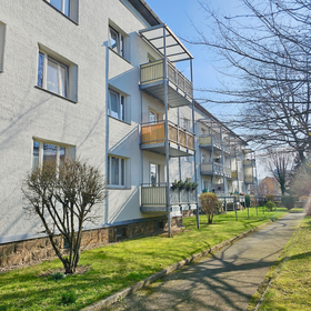 Vermietete 2-Zimmer Wohnung in denkmalgeschütztem Mehrfamilienhaus!