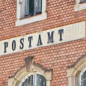 Repräsentatives denkmalgeschütztes MFH mit historischem Charme – Sanierungsobjekt in zentraler Lage!
