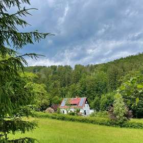 Hausansicht von der Straße