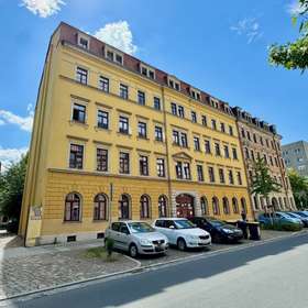 Vermietete 2-Zimmer-Wohnung in zentraler Lage mit Aufzug!