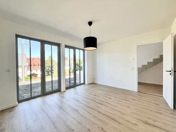2. Zimmer EG