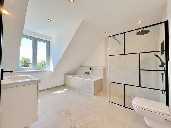 Badezimmer DG