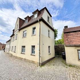 Voll vermietetes Mehrfamilienhaus mit 5 Einheiten in Wilsdruff am Schloss! Inkl. Stellplätzen!