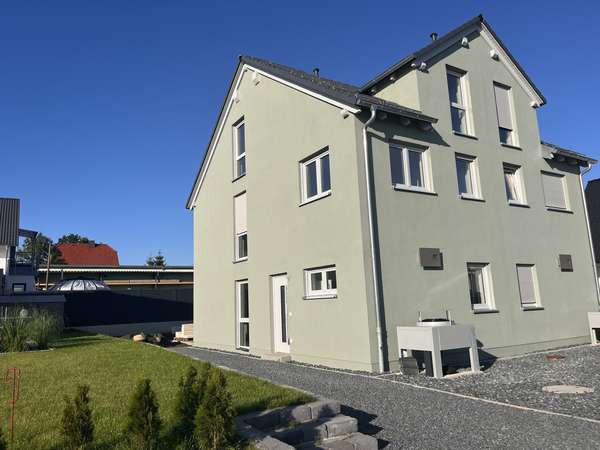 Vordere Ansicht