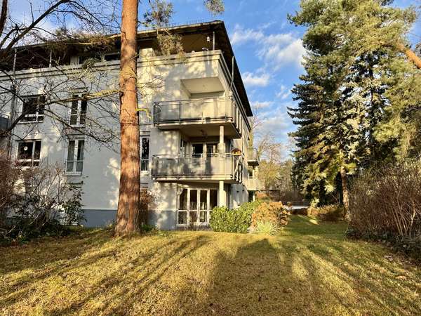 Blick auf den eigenen Gartenanteil