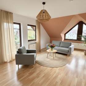 Wohn-/Esszimmer-Einrichtungsbeispiel