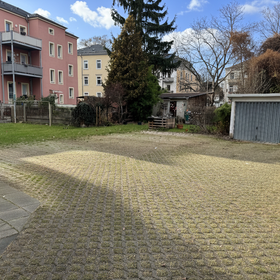 Blick zu den Stellplätzen