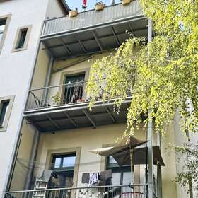 Balkon zum Hinterhof