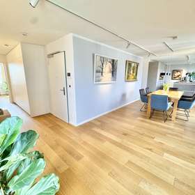 Überblick Essbereich und Flur