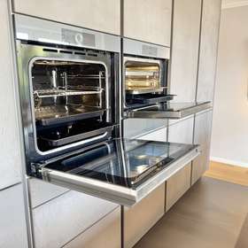 Küche Detail V-ZUG-Geräte